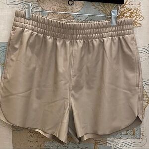 New Abercrombie & Fitch Womens Vegan Leather Business Shorts Beige Classic Sexy